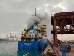 Kapal Pengangkut Pupuk Pusri Terbakar di Ciwandan Kota Cilegon