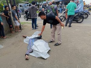 Mobil Sembako Menabrak Motor di Panongan Tangerang
