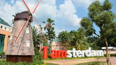I Amsterdam Waterpark Pasar Kemis