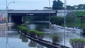 Cari Solusi Atasi Banjir Tol Bitung, Bupati Tangerang Tak Ingin Saling Menuduh
