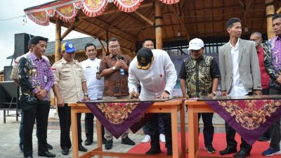 Bupati Tangerang Resmikan Kampung Tematik Waru Brilian Bojong Renged