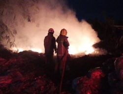 Gudang Pengepul Limbah Plastik di Curug Tangerang Kebakaran