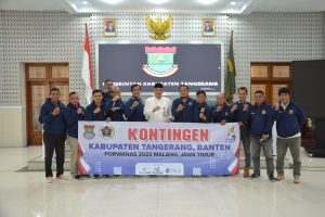 Lepas Kontingen PWI Tangerang Ikut Porwanas 2022