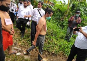 Rekonstruksi Pembunuhan Sopir Angkot di Tangerang, Pelaku Tusuk Korban 6 Kali