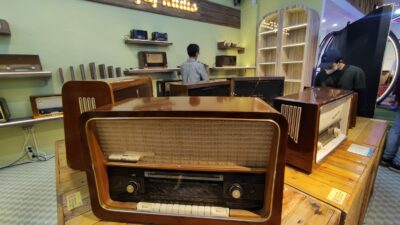 Ada Pameran Radio Vintage di Alam Sutera Audio Fest 2022, Dimeriahkan Mocca dan Oom Leo Berkaraoke