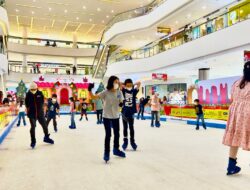 Rasakan Liburan Seru Main Ice Skating di Mal Ciputra Tangerang
