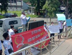 Kantor DTRB Kabupaten Tangerang Didemo Warga