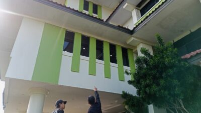 Lagi Ngecat Gedung Setda Kabupaten Tangerang, Kuli Proyek Tewas Terjatuh