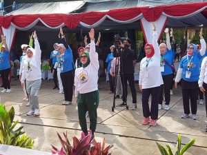 Peringati Hari Ibu, Persami Ajak Ratusan Ibu Kuatkan Tubuh dan Ekonomi Nasional