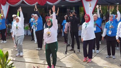Peringati Hari Ibu, Persami Ajak Ratusan Ibu Kuatkan Tubuh dan Ekonomi Nasional