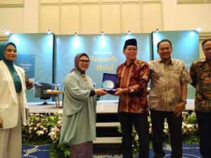 Putri Wapres Luncurkan Buku Bahas Labelisasi Halal di Indonesia