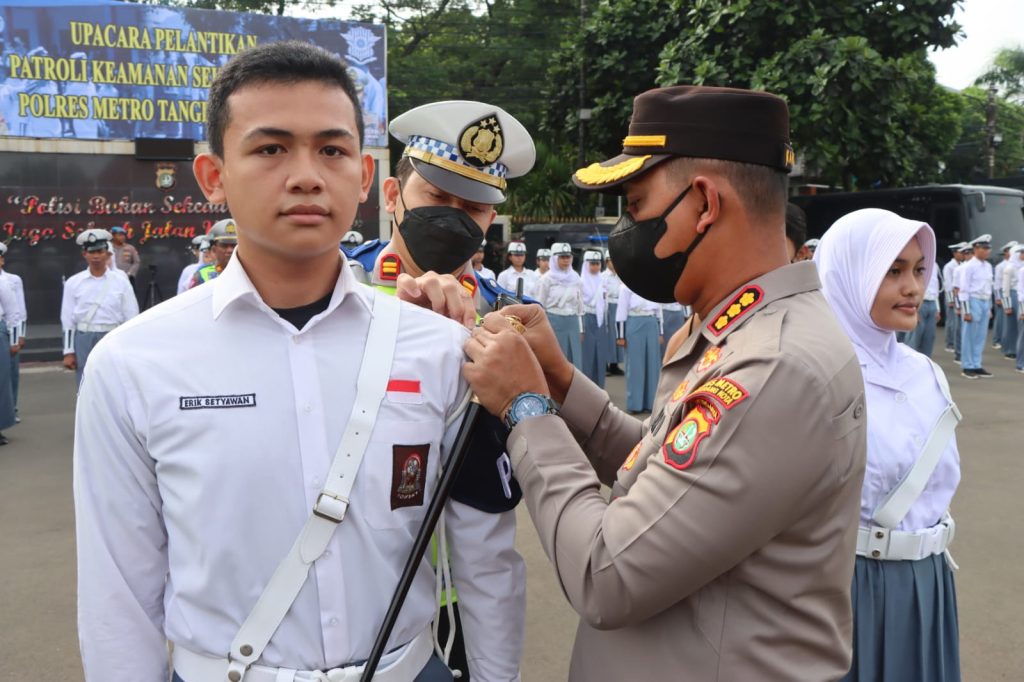 100 Pelajar Dilantik Jadi Patroli Keamanan Sekolah untuk Cegah Tawuran