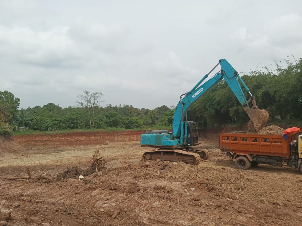 Aktivitas Galian Tanah di Jambe Tangerang Dikeluhkan Warga