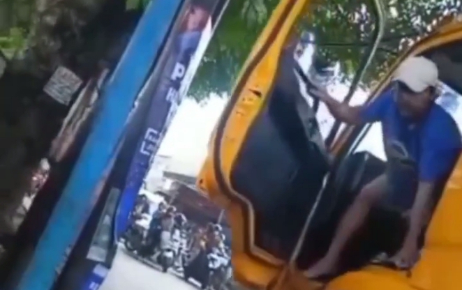 Emosi Diklakson, Sopir Angkot Keroyok dan Tikam Kepala Sopir Truk Pakai Obeng di Pasar Kemis Tangerang