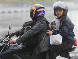 Musim Hujan di Tangerang, Ini Cara Aman Berkendara saat Cuaca Ekstrem