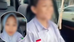 Viral Video Bocah SMP Nyetir Mobil Bareng Pacar, Warganet Duga Anak Pejabat 