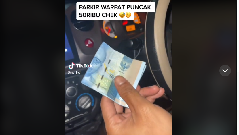 Viral, Tarif Parkir Warpat di Puncak Bogor Capai Rp50 Ribu
