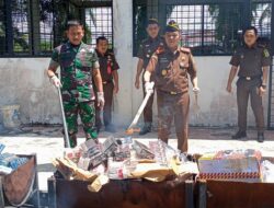 8.880 Bungkus Rokok Ilegal Tanpa Cukai Dibakar Kejari Tangerang