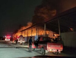 12 Jam Baru Padam, 5 Gudang di Kosambi Tangerang Ludes Terbakar