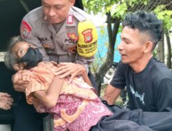 Miris, Lansia Dibuang Anaknya di Pinggir Jalan Jatiuwung Tangerang