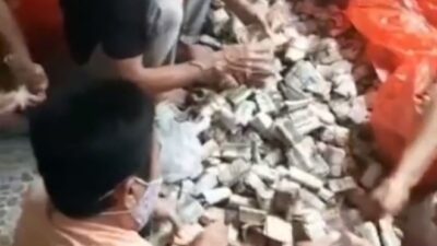 Viral Kakek Asal Serang Banten Panen Duit, Koleksi Uang Jadul hingga Berkarung-karung