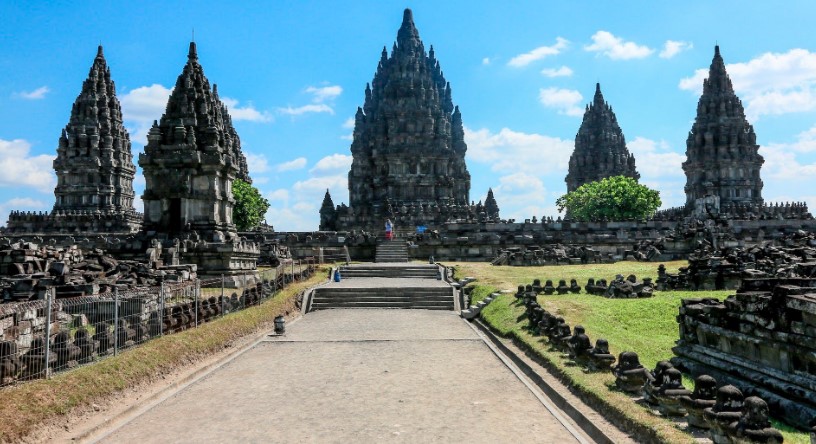 Cerita Rakyat Legenda Candi Prambanan