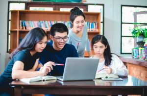15 Laptop yang Bagus Untuk Mahasiswa Paling Murah