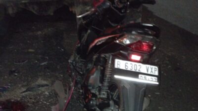 Pemotor Wanita Luka-luka Tabrak Truk Mogok di Serpong Tangsel
