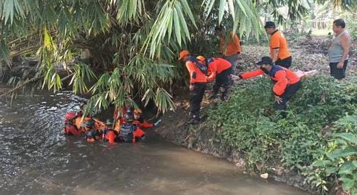 Tersangkut Tunggak Kayu, Bocah Hanyut di Tangsel Ditemukan Tak Bernyawa