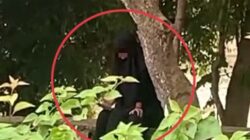 Viral Video Wanita Berkerudung Mesum Dekat Kantor Bupati Tangerang