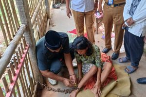 Wanita ODGJ yang Dirantai di Jambe Tangerang Akhirnya Dibawa ke RSJ Grogol