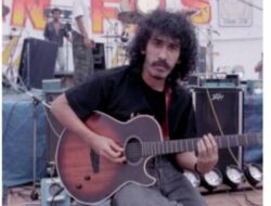Lirik Lagu dan Chord Iwan Fals Buku Ini Aku Pinjam