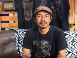 Dedi Jauhari, Pelukis Asal Tangerang yang Mampu Menyulap Cairan Pemutih Menjadi Karya Seni yang Berharga Tinggi