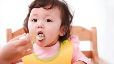 Cara Membuat Makanan Bayi 6 Bulan untuk Kecerdasan Otak