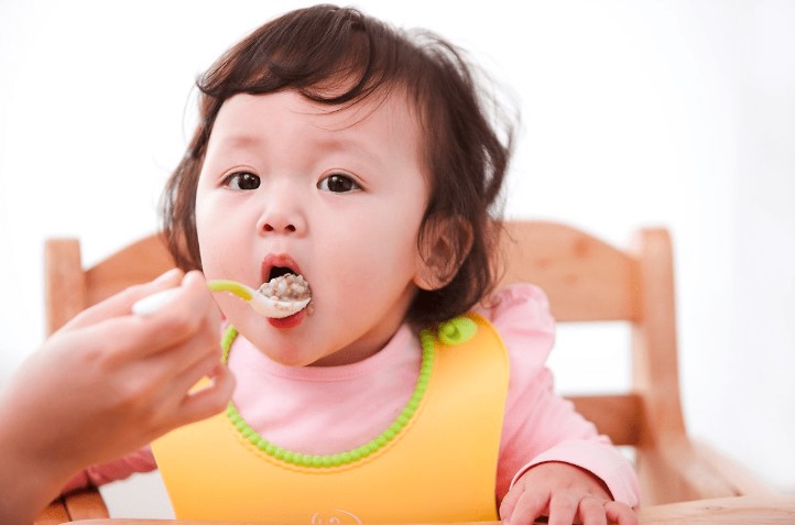 Cara Membuat Makanan Bayi 6 Bulan untuk Kecerdasan Otak