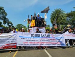 LSM dan Ormas Menggeruduk Kantor Bupati Tangerang