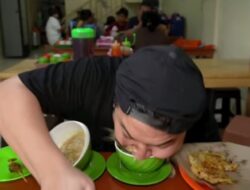Gegara Kursi Patah, Wajah Nex Carlos Masuk ke Kuah Soto