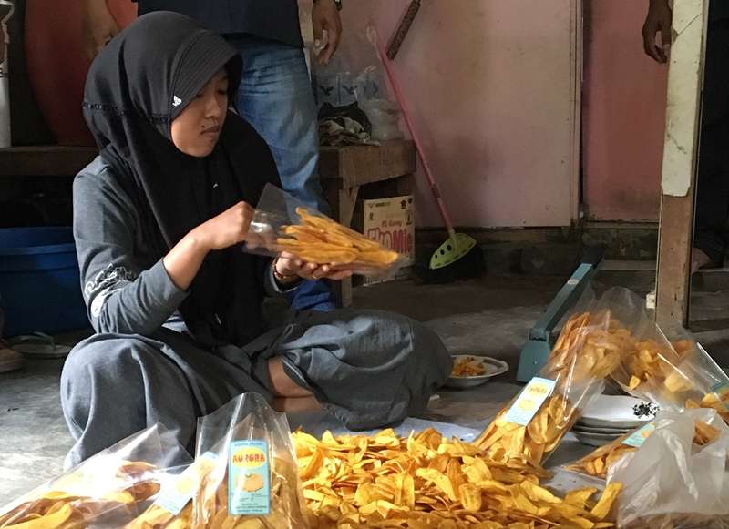 Bisnis Anak Muda di Desa