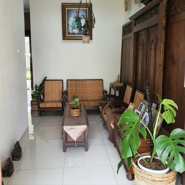 Model Ruang Tamu Sederhana di Desa