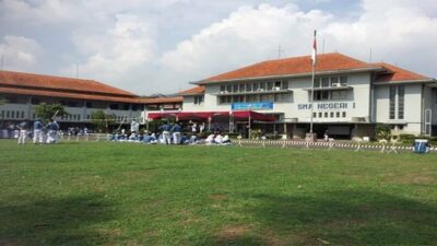 Sikap yang harus dimiliki agar tercipta persatuan di sekolah