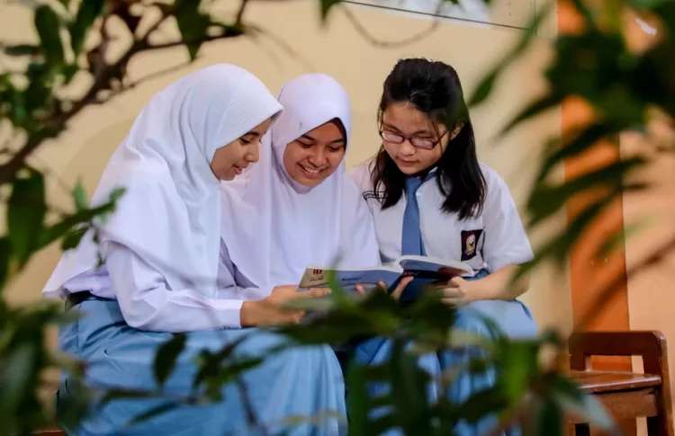 Sikap yang harus dimiliki agar tercipta persatuan di sekolah 2