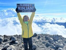 Wah, Bocil SD Asal Tangsel Sukses Taklukkan Puncak Gunung Rinjani