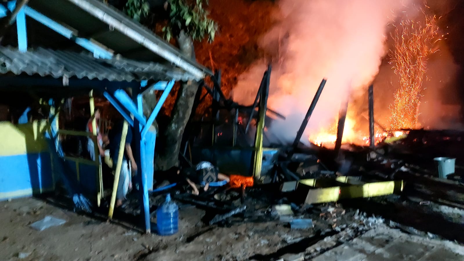 Ponpes di Panongan Tangerang Terbakar Gegara Korsleting Listrik, 9 Kamar 1 Musala dan Kitab-kitab Ludes