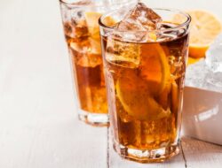 7 Resep dan Cara Membuat Es Teh Jumbo untuk Jualan