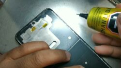 Lem untuk LCD HP