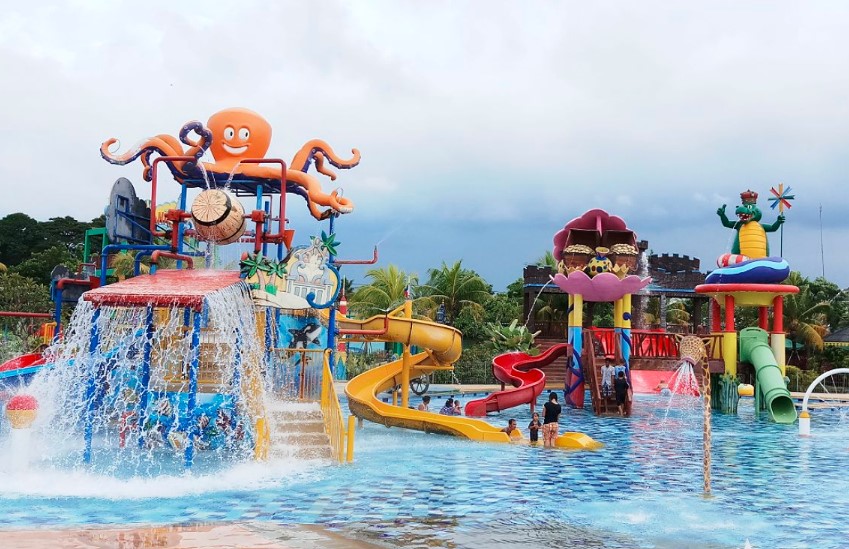 Batavia Splash Water Adventure - Tempat Wisata di Tangerang