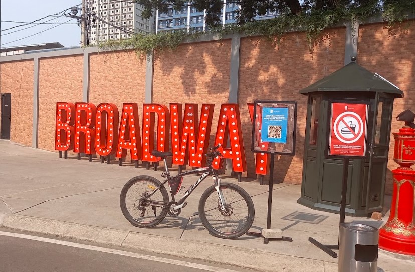 Broadway Alam Sutera - Tempat Wisata di Tangerang