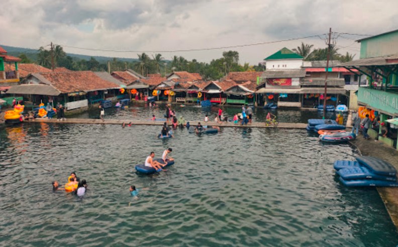 Tempat Wisata Pandeglang Wisata Alam Cikoromoy