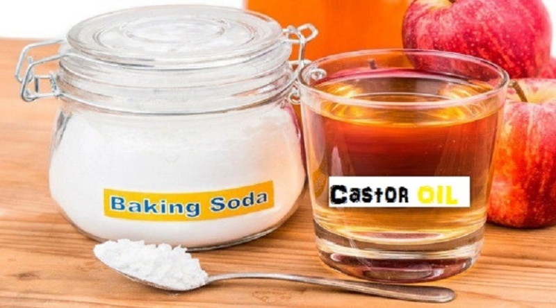 Minyak jarak Baking Soda - Cara Menghilangkan Tahi Lalat