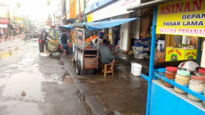 Pedagang Pasar Lama Tangerang Ditarik Biaya Rp15 Ribu Per Hari,